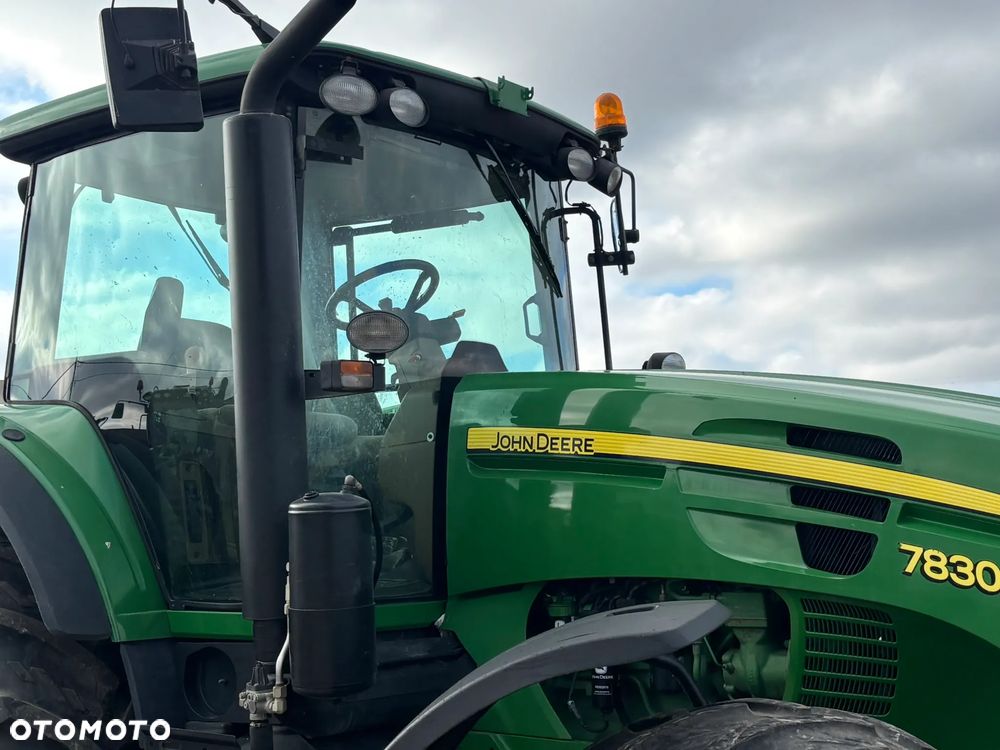 John Deere 7830 - 11