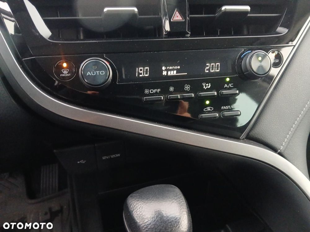 Toyota Camry 2.5 Hybrid Prestige CVT - 31