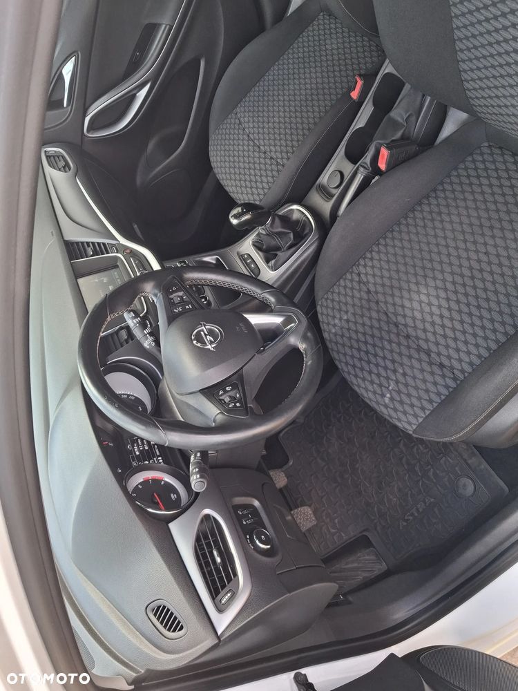 Opel Astra 1.4 Turbo Dynamic - 11