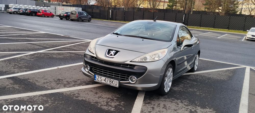 Peugeot 207 CC - 13
