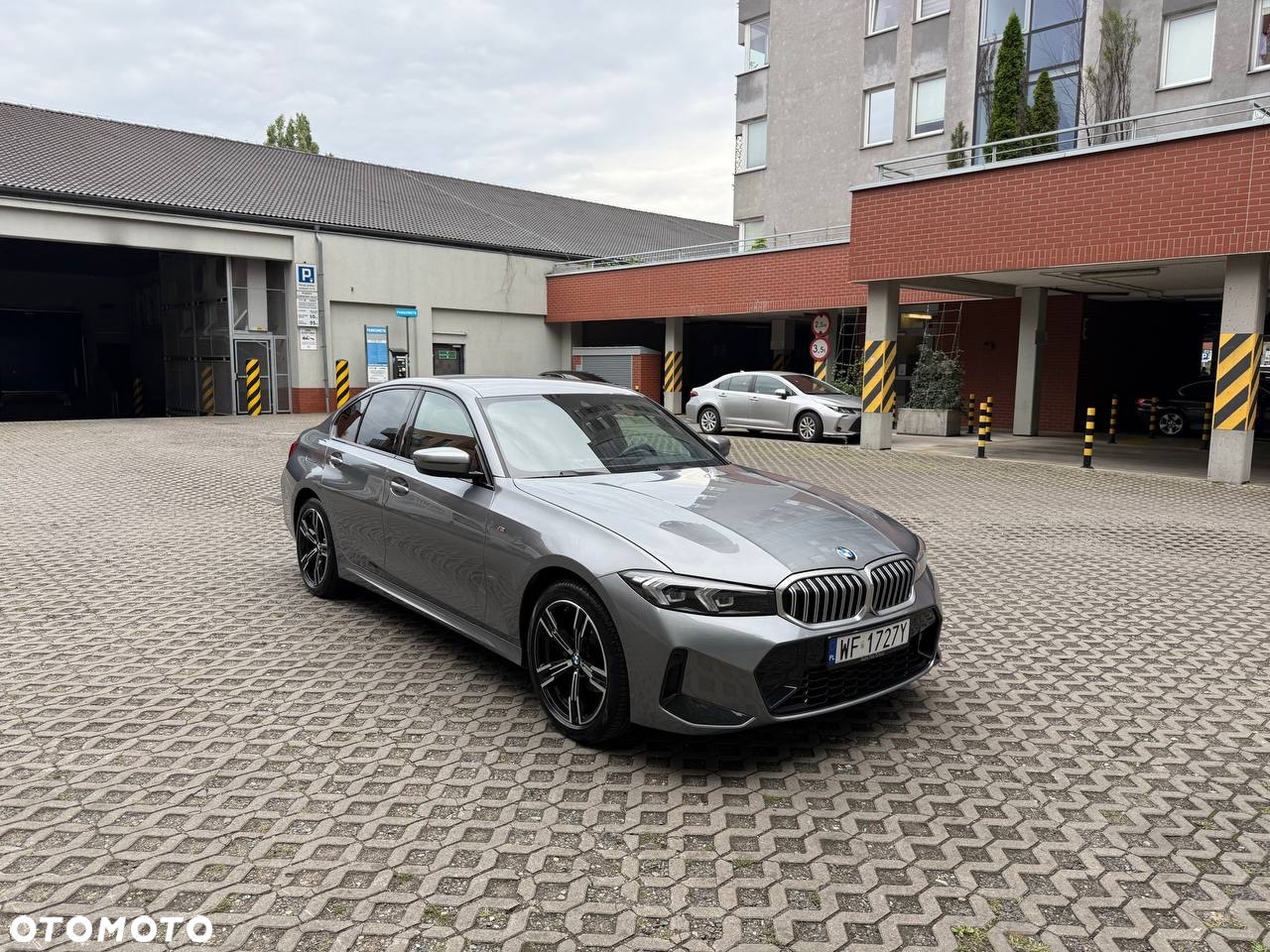 BMW Seria 3 318i - 10