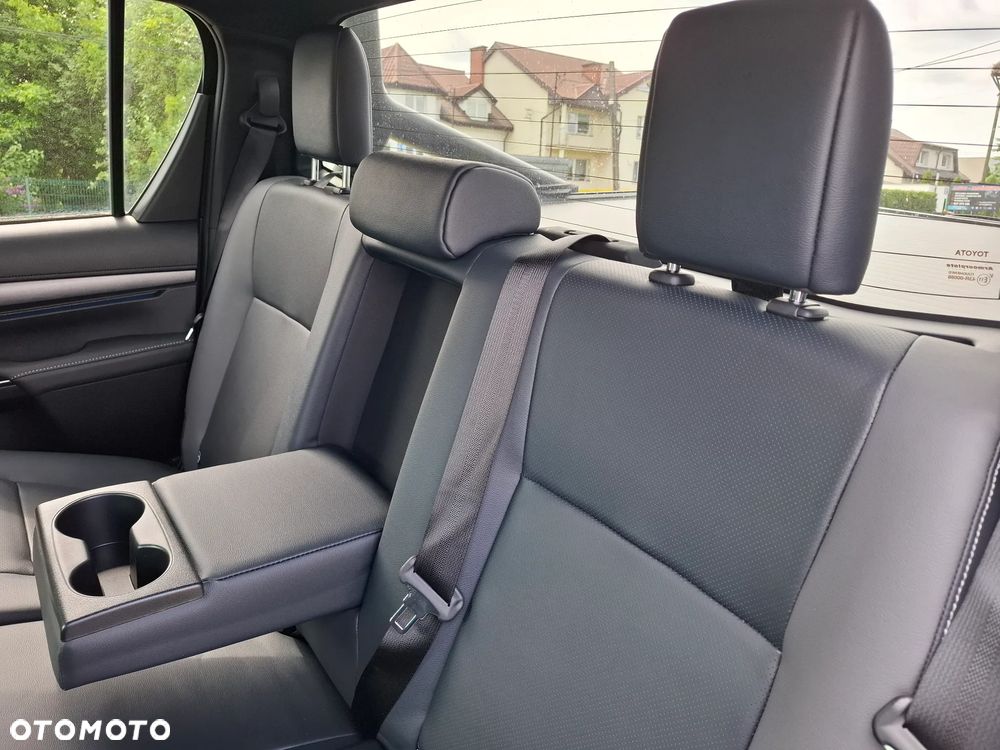 Toyota Hilux 2.8 D-4D Double Cab Invincible 4x4 - 16