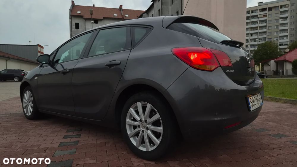 Opel Astra 1.6 - 2