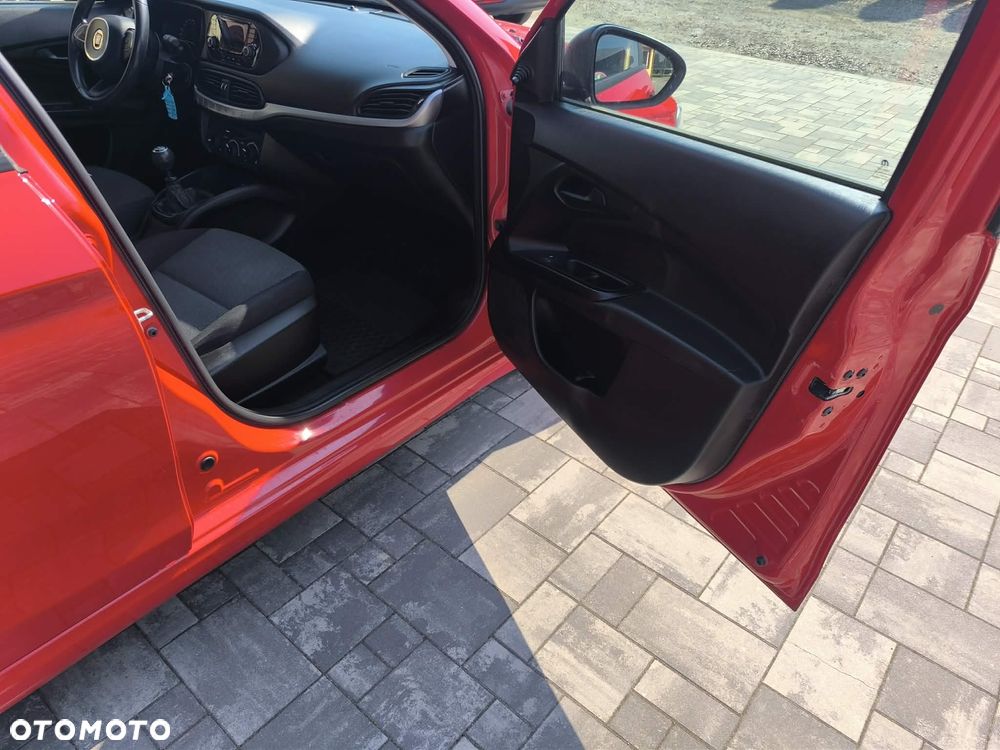 Fiat Tipo 1.4 16V Lounge EU6d - 17