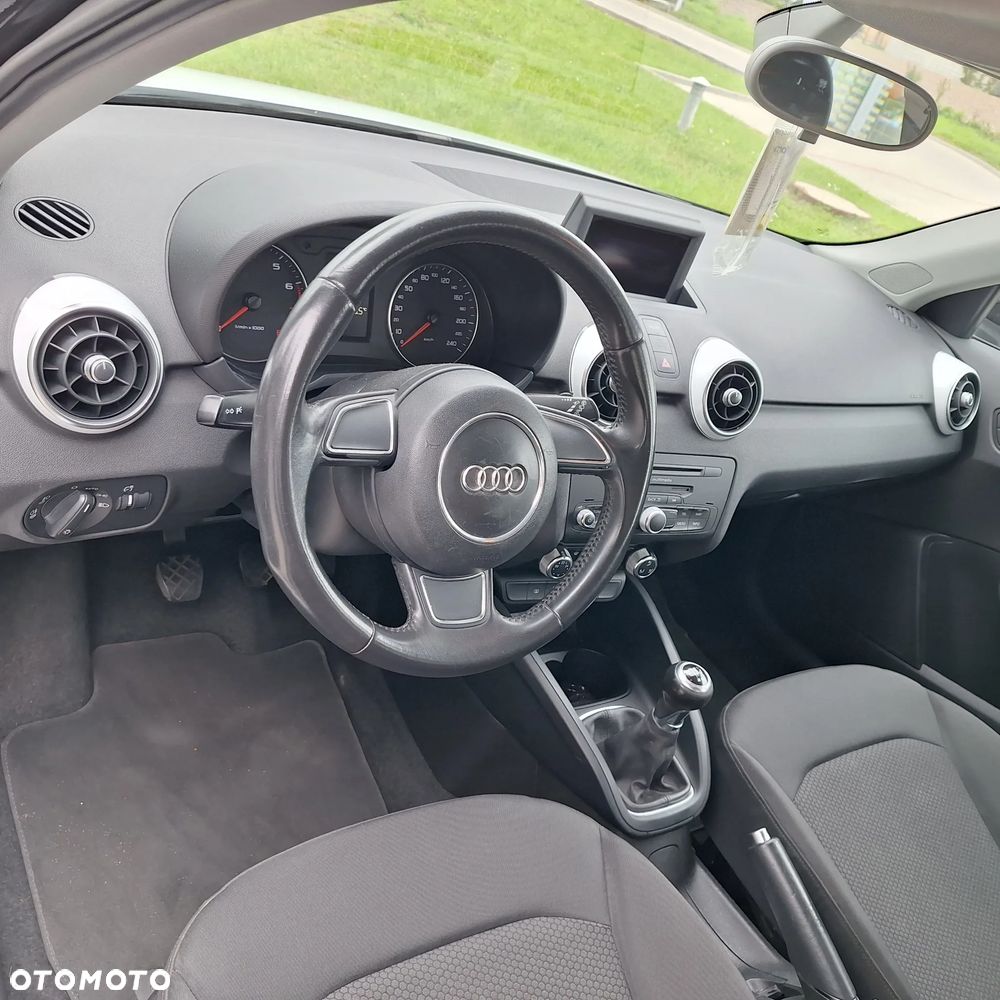 Audi A1 Sportback 1.2 TFSI Edycja Specjalna - 16