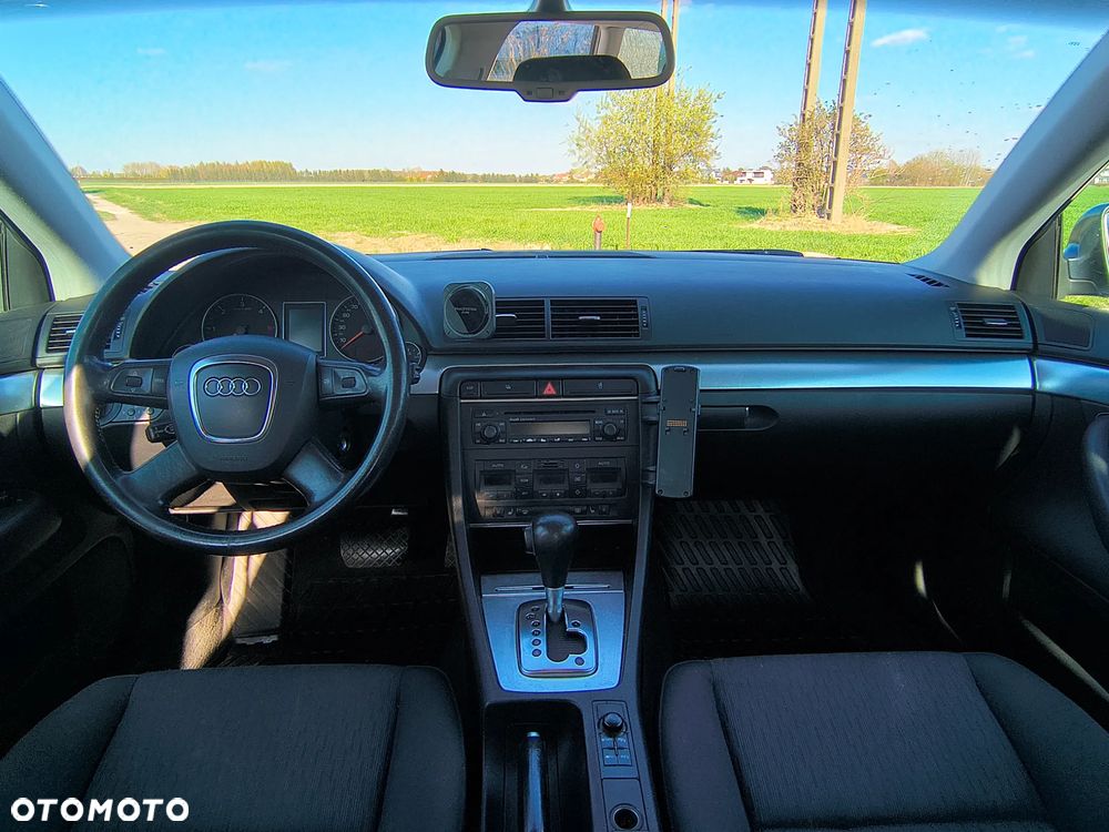 Audi A4 Avant - 13
