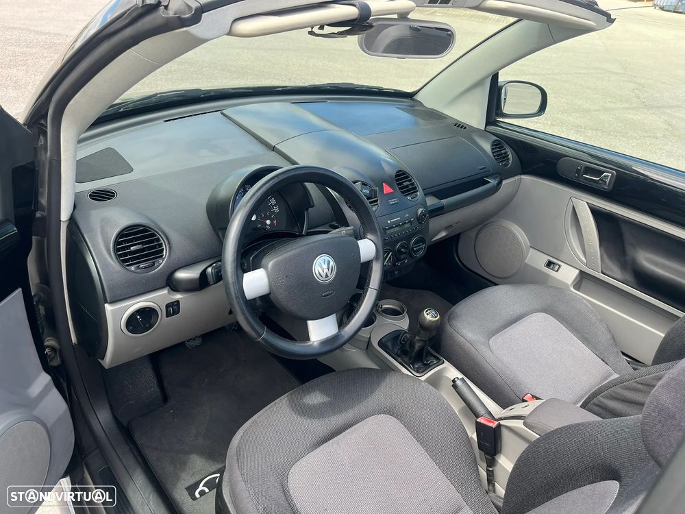 VW New Beetle Cabriolet 1.9 TDI Dark Flint - 16