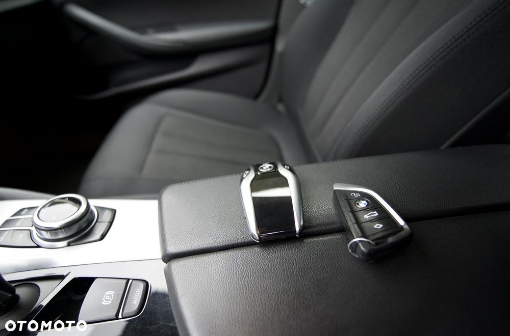 BMW Seria 5 520d Luxury Line - 20