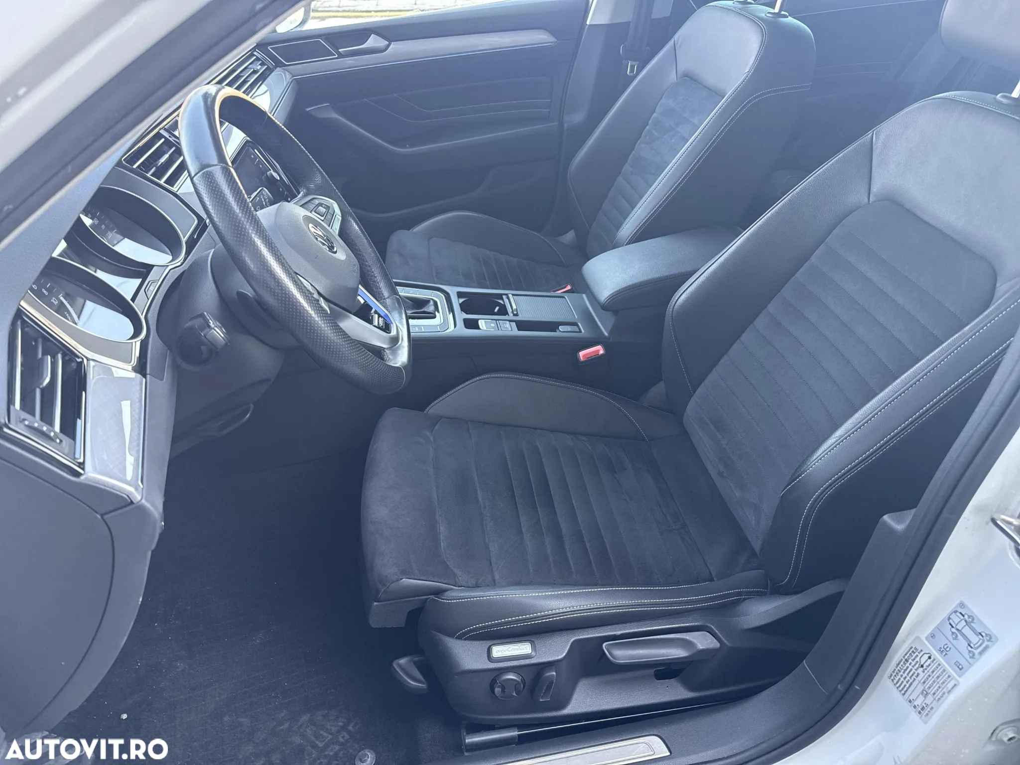 Volkswagen Passat Variant 1.4 TSI Plug-In-Hybrid DSG GTE - 12