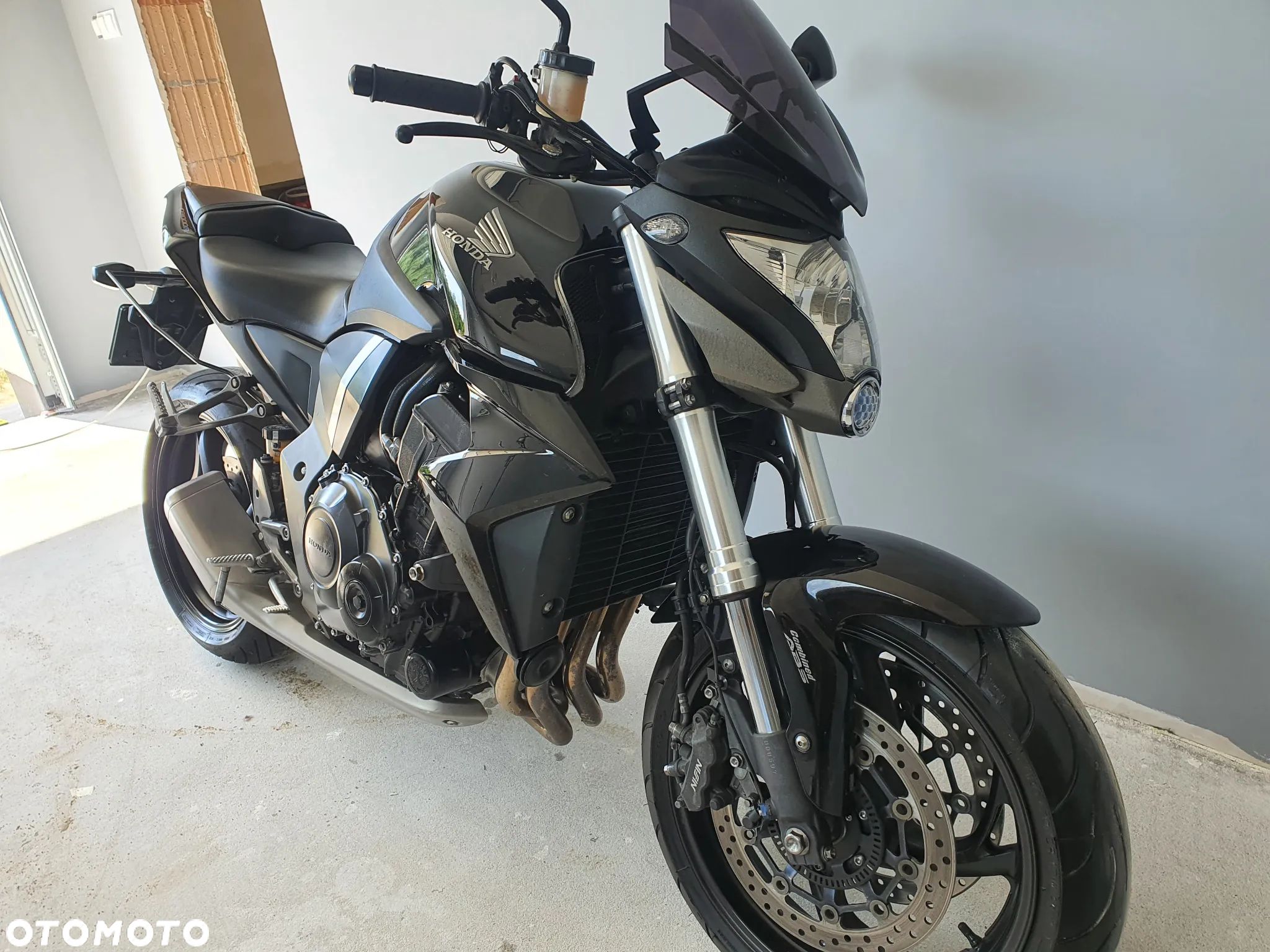 Honda CB - 1
