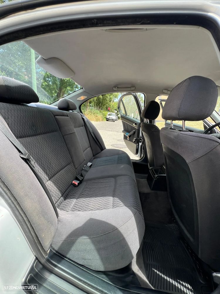 BMW 320 d — fotografia 22