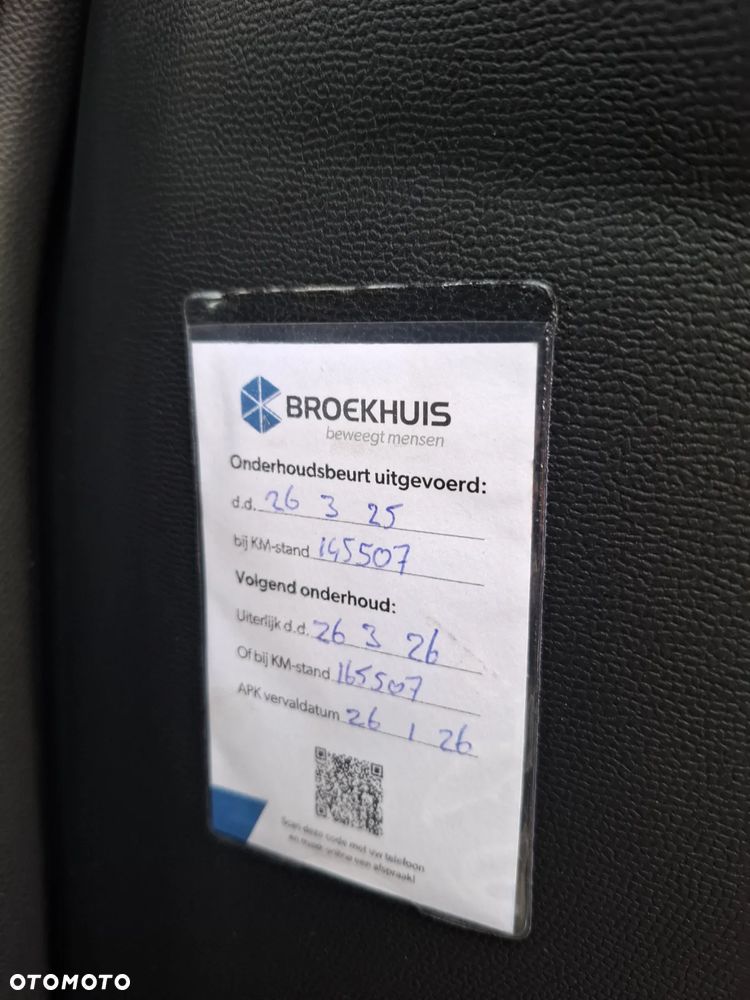 Peugeot 2008 1.2 PureTech Allure S&S EAT8 - 19