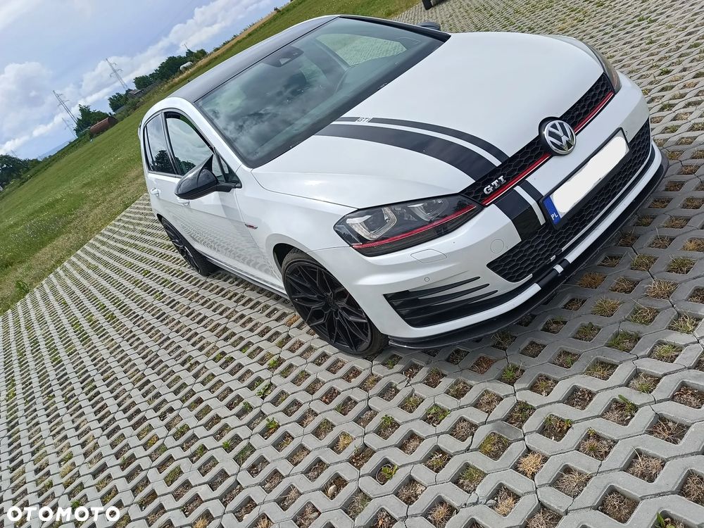 Volkswagen Golf GTI Performance BlueMotion Technology DSG - 8