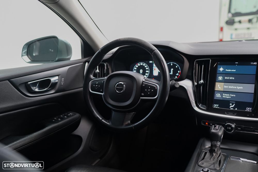 Volvo V60 2.0 D3 Momentum Plus Geartronic - 8