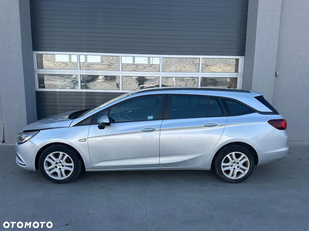 Opel Astra 1.4 T Enjoy - 4