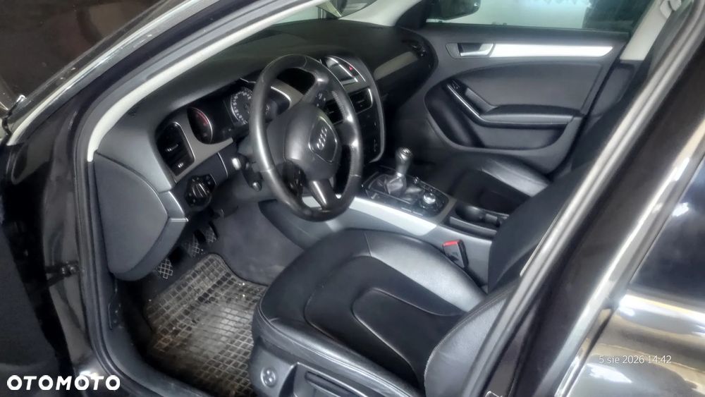 Audi A4 Limousine - 5