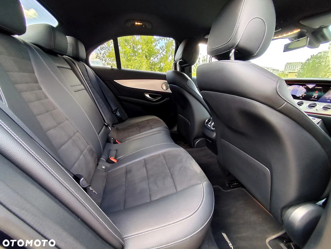 Mercedes-Benz Klasa E 220 d 4-Matic AMG - 9