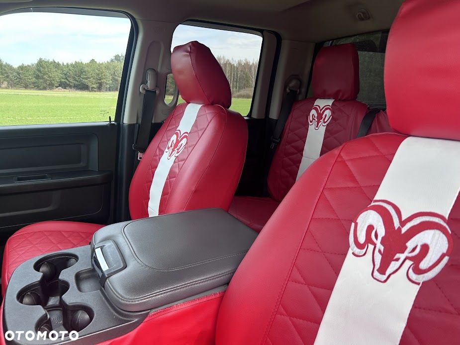 RAM 1500 - 12