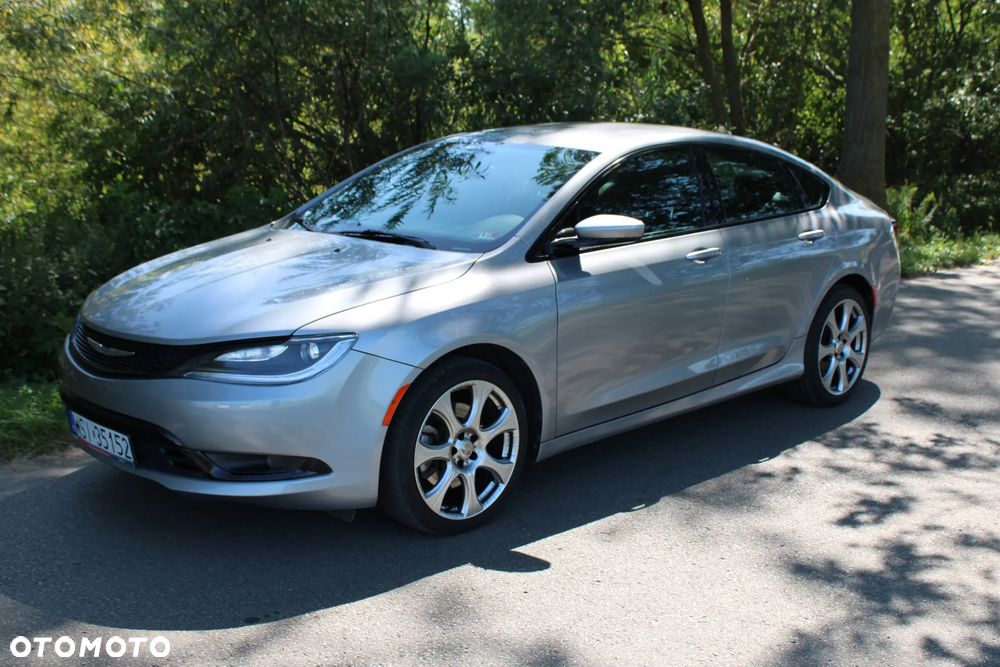 Chrysler 200 - 1