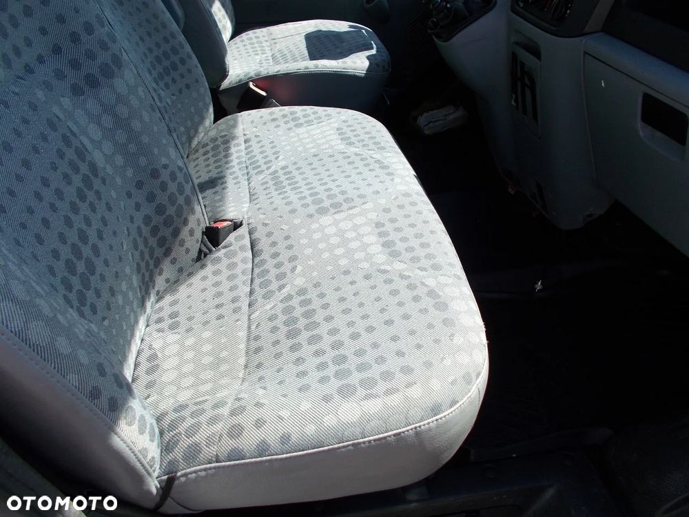 Ford Transit - 13
