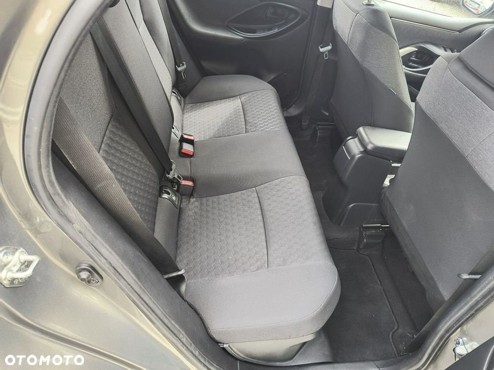 Toyota Yaris Hybrid 1.5 Comfort - 13