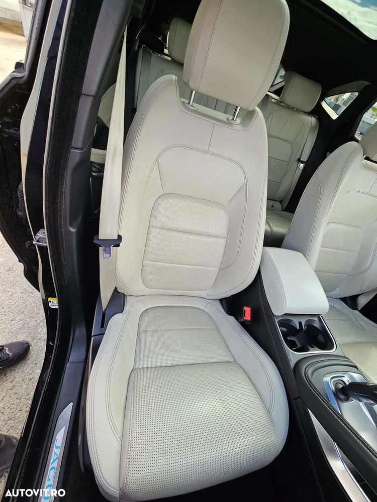 Jaguar E-Pace P250 AWD R-Dynamic Black - 21