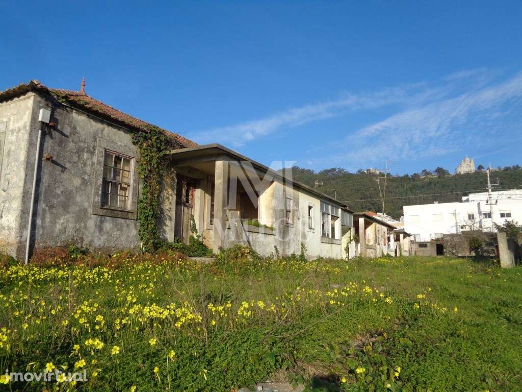 Moradias para restauro - Areosa - Grande imagem: 4/13