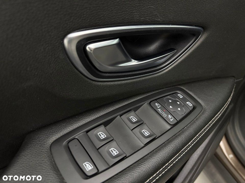 Renault Grand Scenic - 14