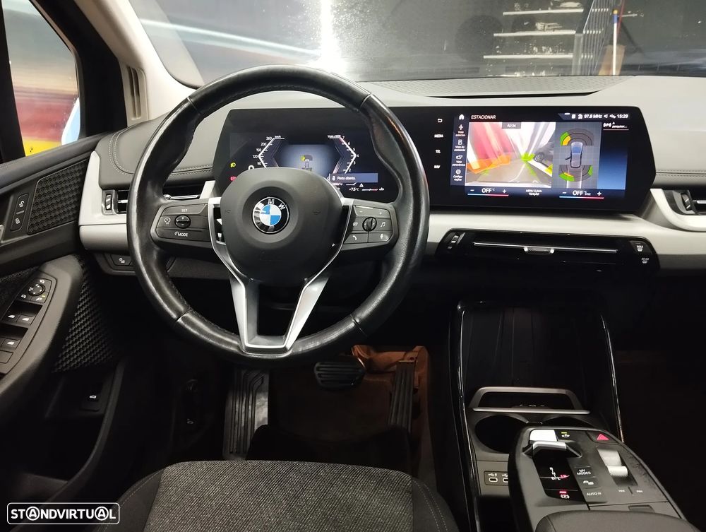 BMW 218 Active Tourer i Auto - 18