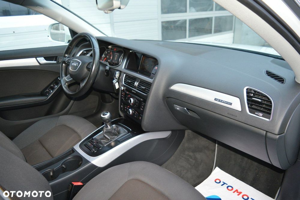 Audi A4 Allroad 2.0 TDI Quattro - 23