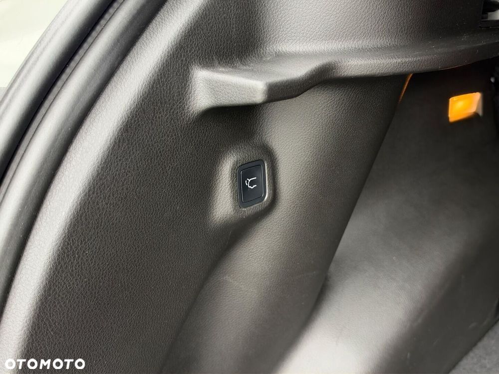 Jeep Compass - 32