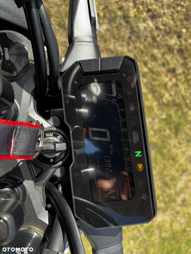 Honda CB - 4