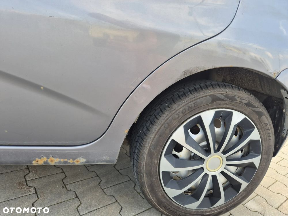 Chevrolet Aveo 1.2 16V Base - 6