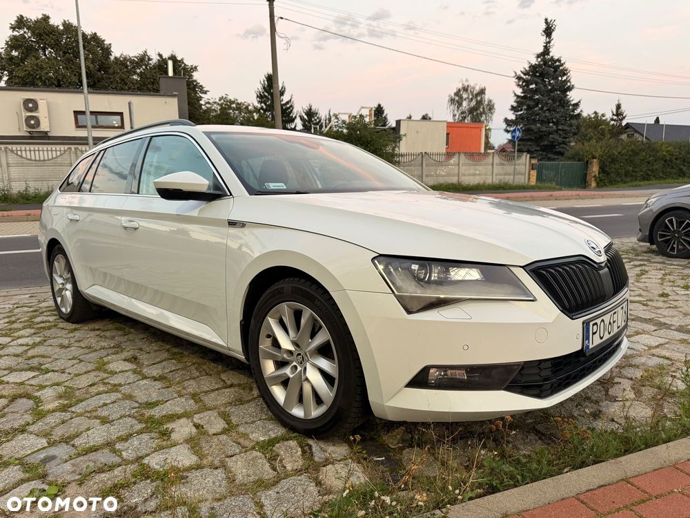 Skoda Superb 2.0 TDI Ambition DSG - 2