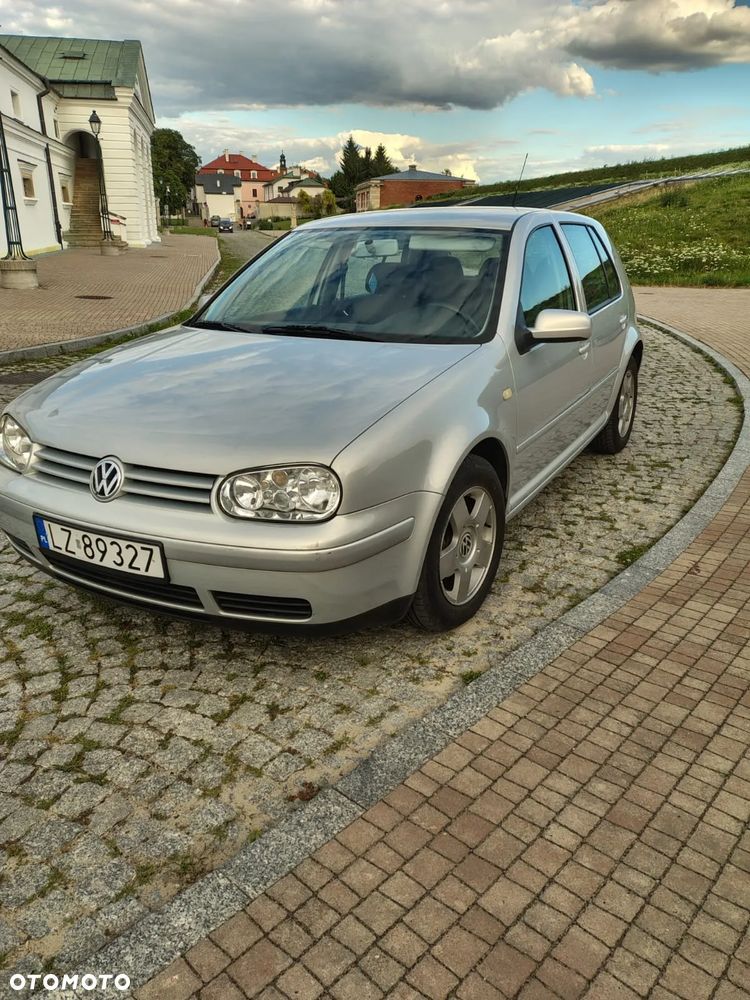Volkswagen Golf 1.6 - 1