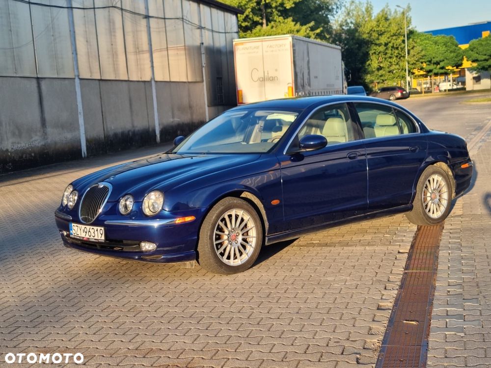 Jaguar S-Type - 8