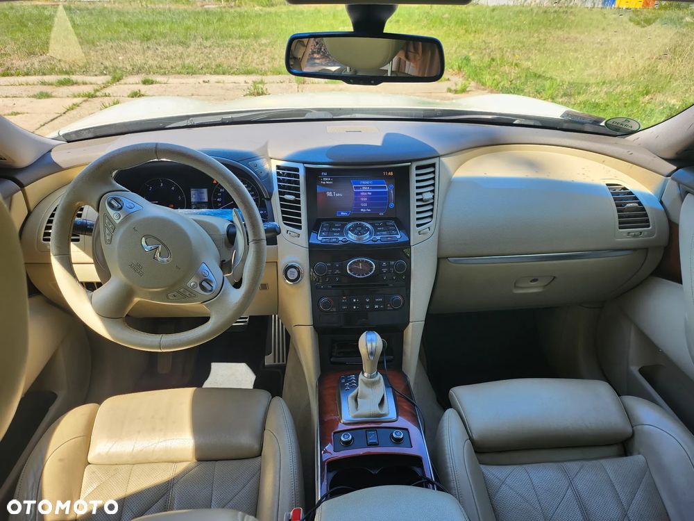 Infiniti Q70 3.0d S - 7