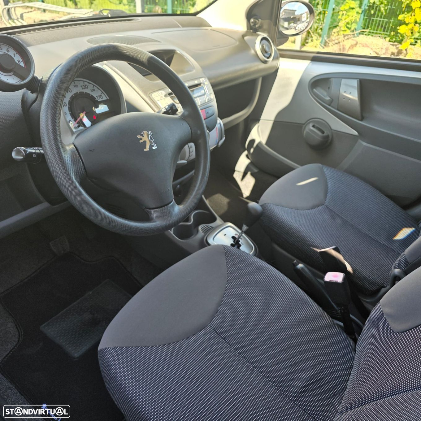 Peugeot 107 1.0 Trendy 2 Tronic - 5