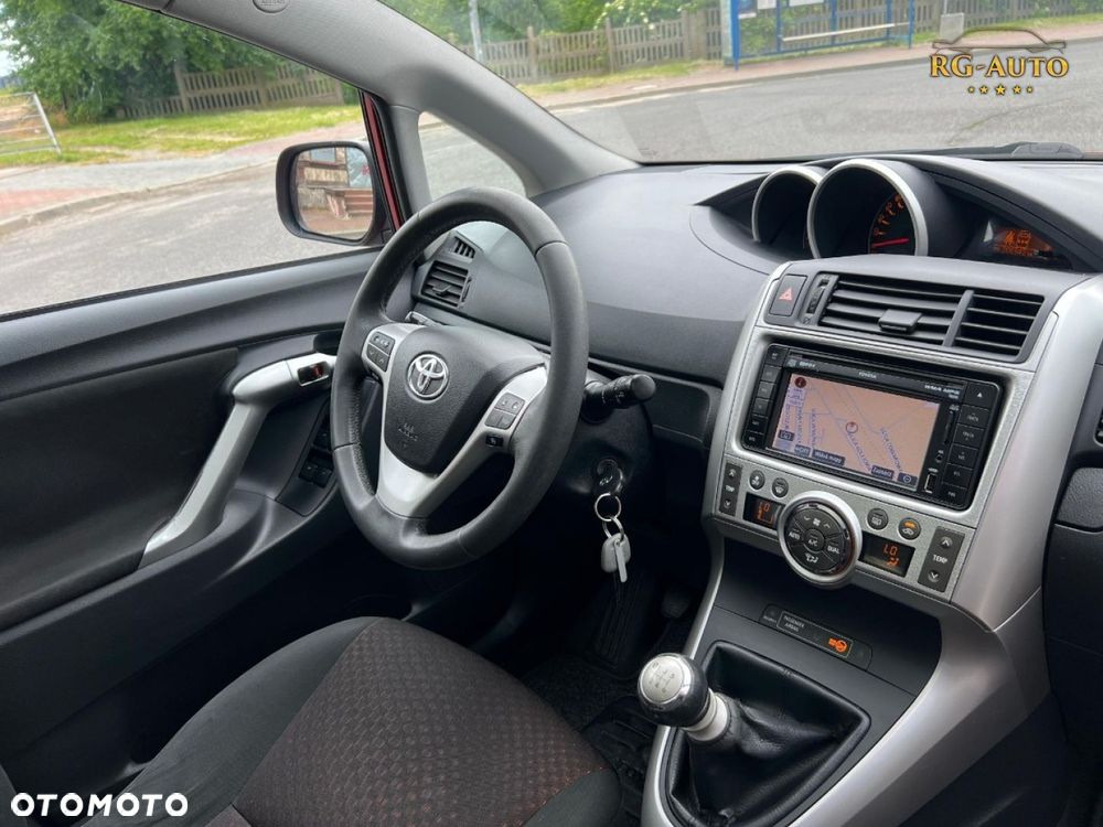 Toyota Verso - 34
