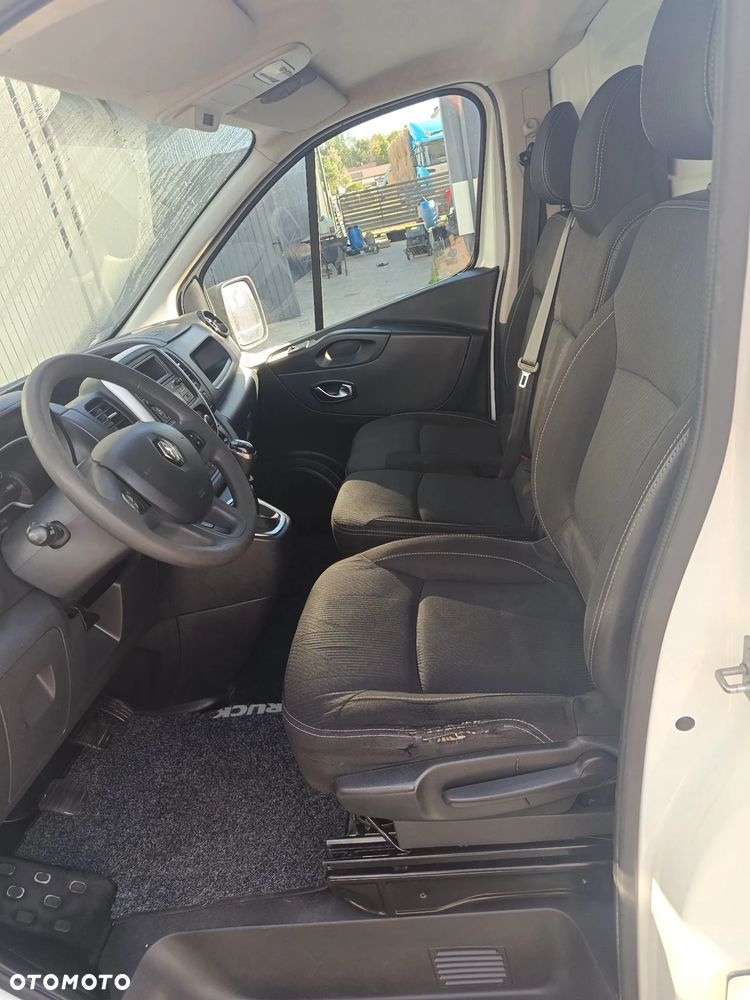 Renault TRAFIC - 13