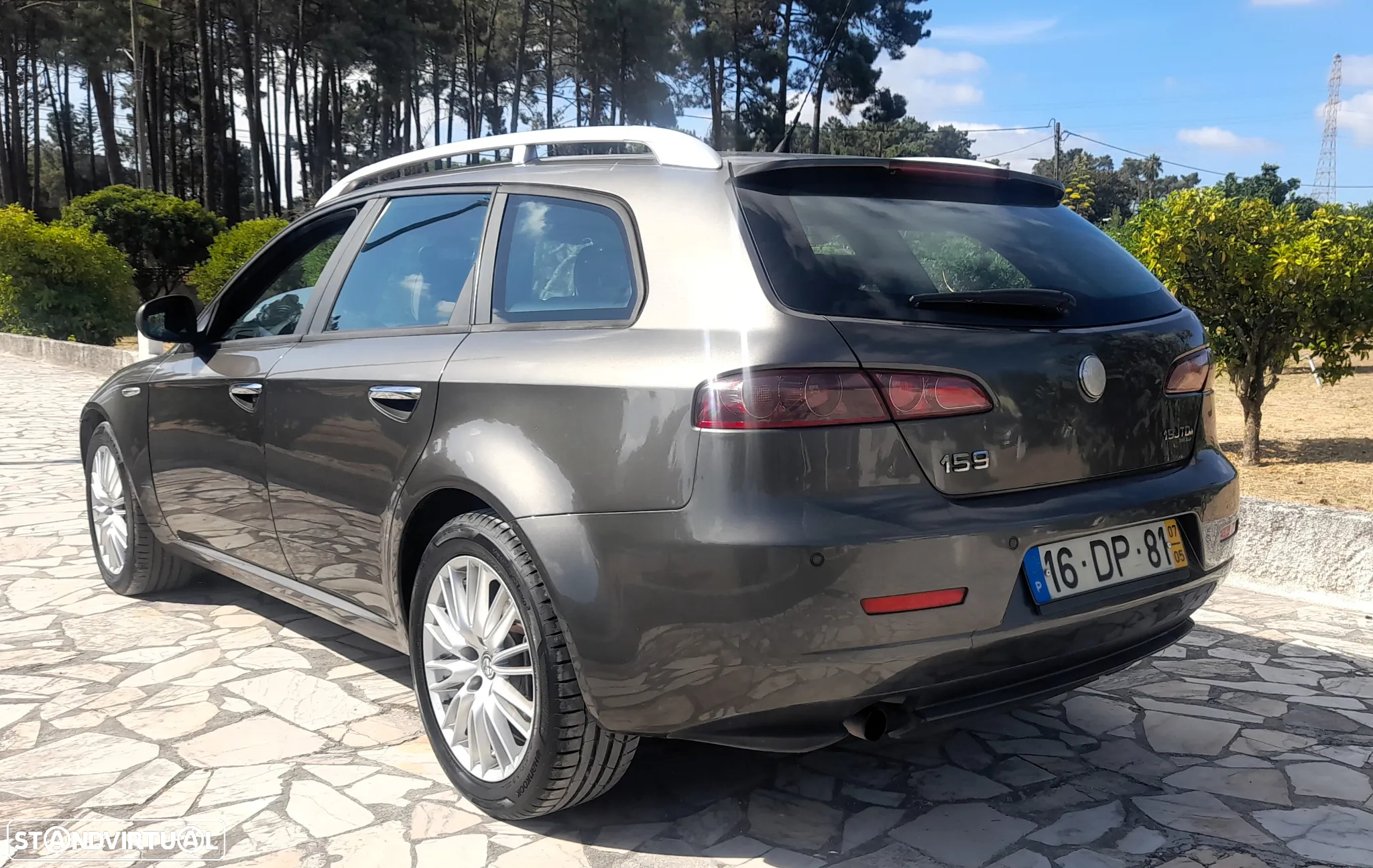 Alfa Romeo 159 Sportwagon 1.9 JTDm 16V Sportiva - 6