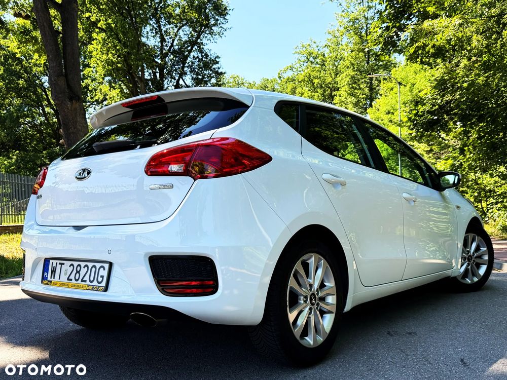 Kia Ceed 1.0 T-GDI 100 ISG Edition 7 - 4