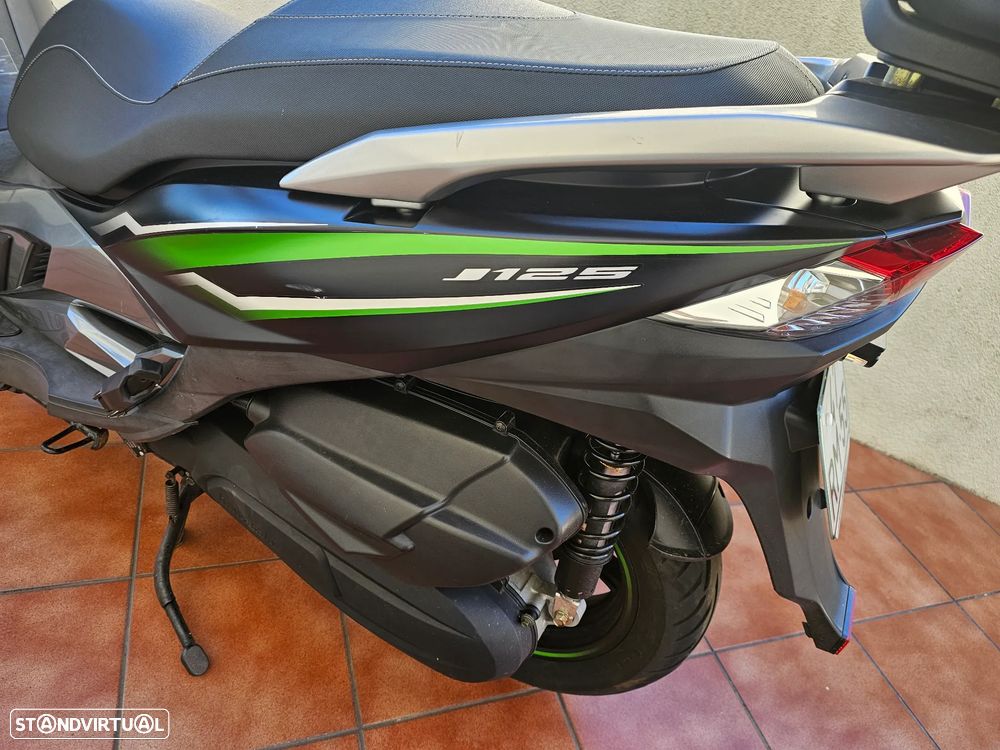 Kawasaki J125 C6 - 7