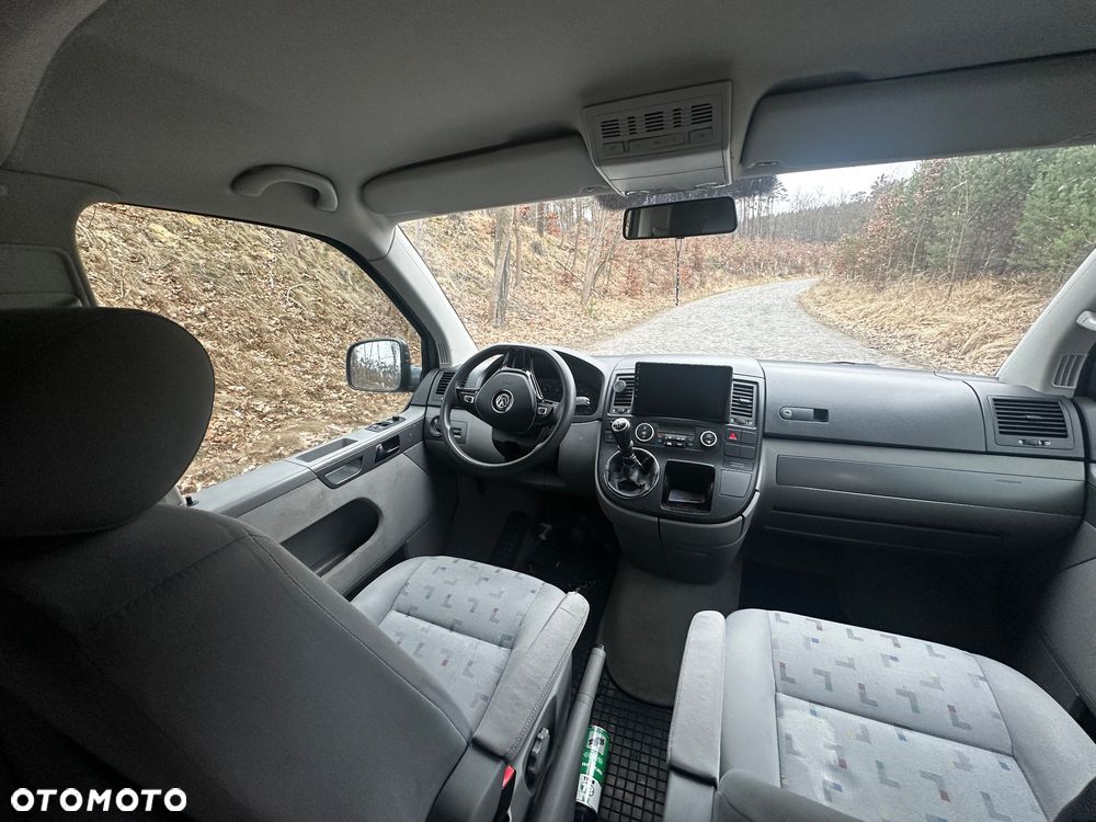 Volkswagen Multivan - 5