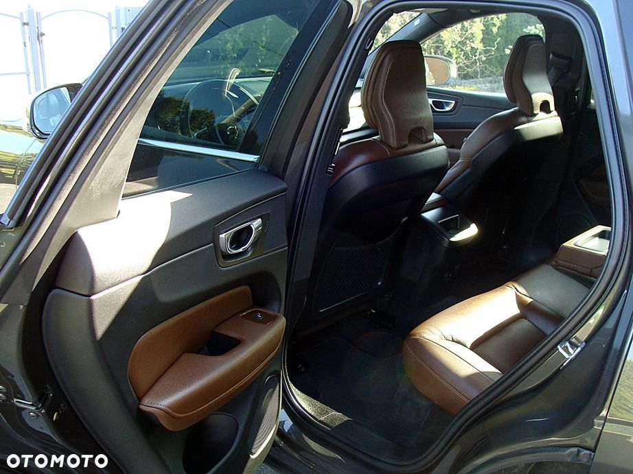 Volvo XC 60 B4 D Ultimate Dark - 19