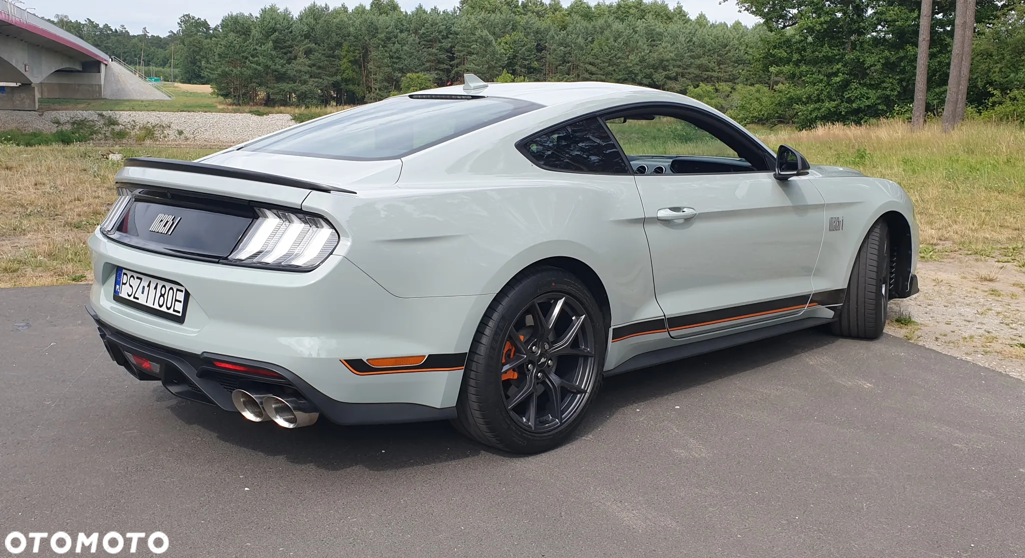 Ford Mustang - 5