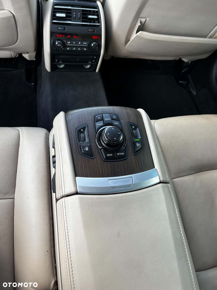 BMW Seria 7 730d - 13