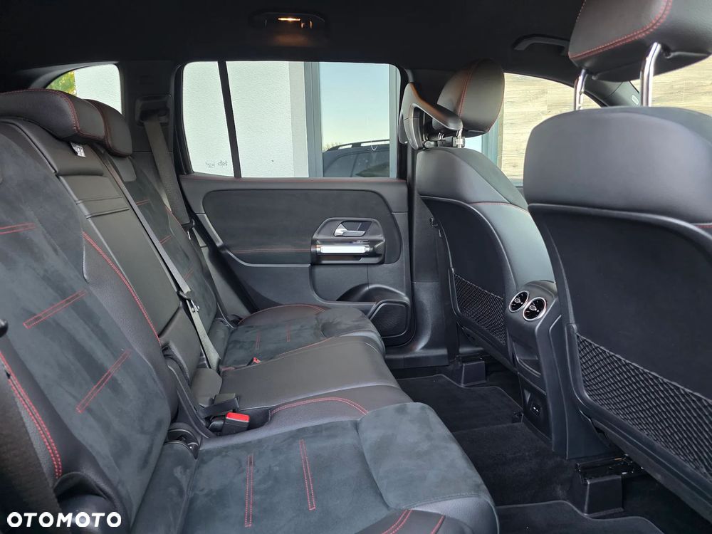 Mercedes-Benz GLB 200 d AMG Line 8G-DCT - 33