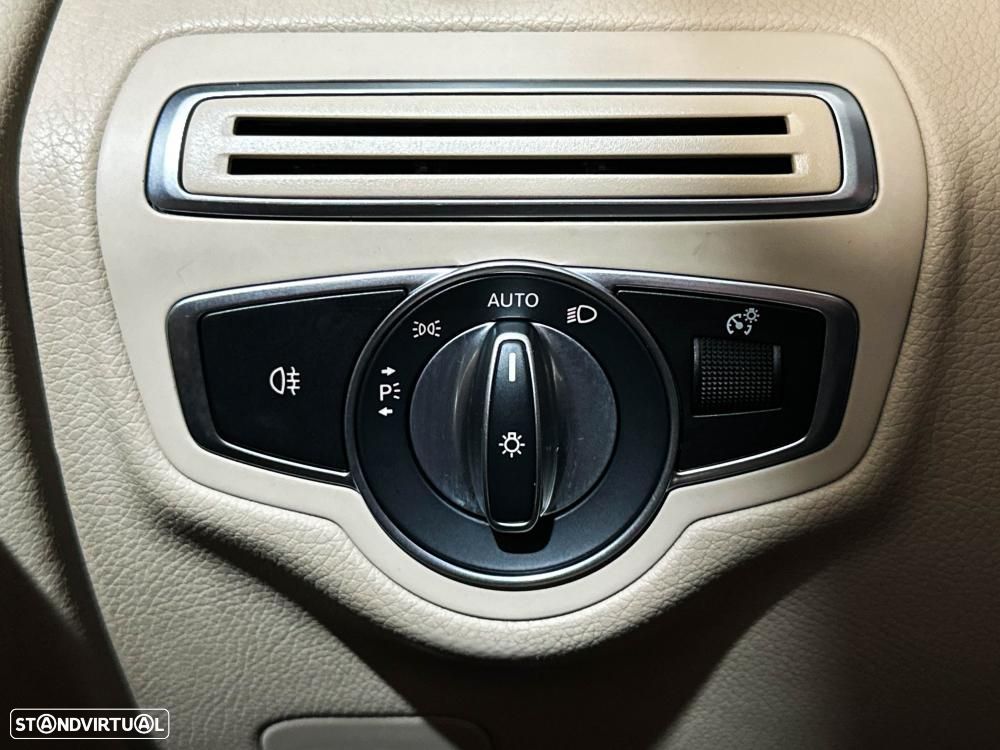 Mercedes-Benz GLC 300 e 4Matic 9G-TRONIC Edition AMG Line - 47