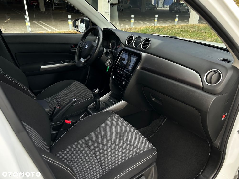 Suzuki Vitara 1.0 Boosterjet Comfort 2WD - 21